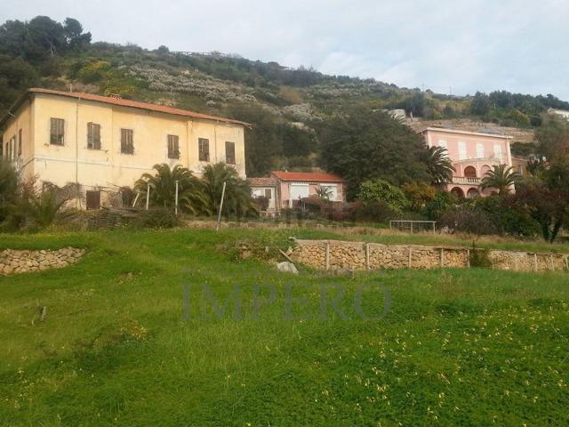 Casa in vendita a Mortola Inferiore, Ventimiglia