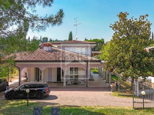 Casa in vendita a Padenghe Sul Garda, Lombardia