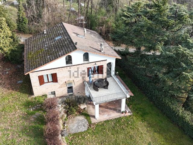 Casa in vendita a Calcinate degli Orrigoni, Varese