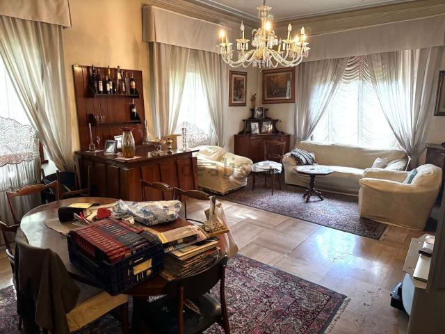 Casa in vendita a San Giusto, Prato
