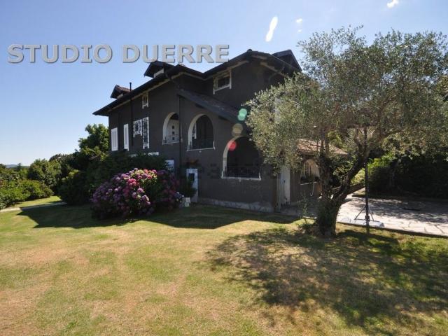 Casa in vendita a Unione dei comuni del Medio Verbano, Leggiuno
