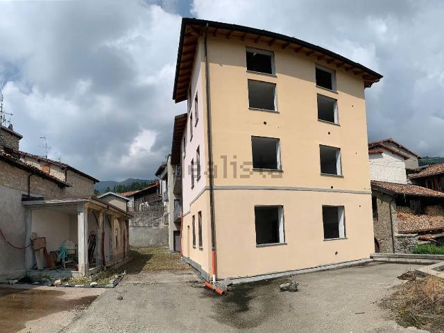 Casa in vendita a Caglio, Lombardia