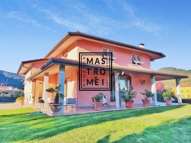 Casa in vendita a Uzzano E Castello, Toscana
