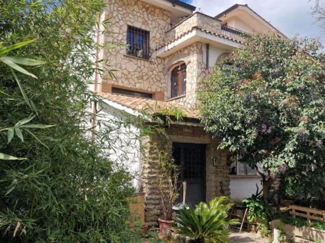 Casa in vendita a Casale Prima Porta, Roma Capitale