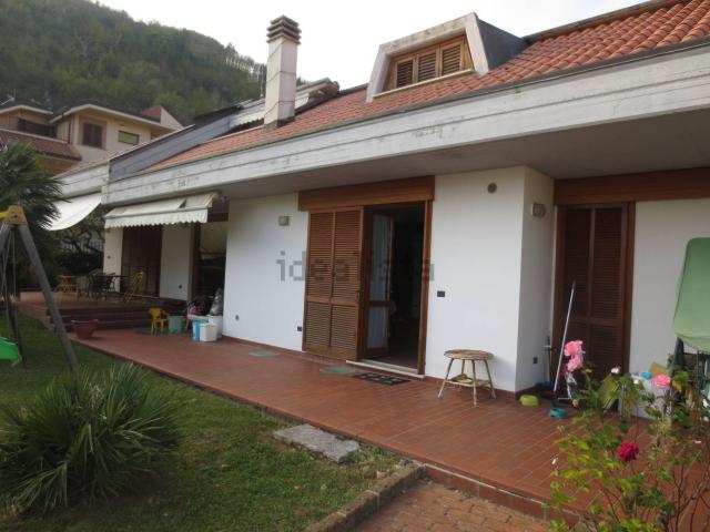 Casa in vendita a Borgo Solestà, Marche