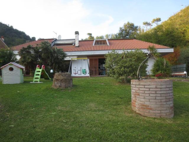 Casa in vendita a Marche, Ascoli Piceno