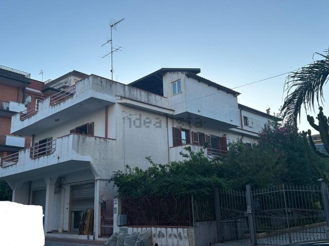 Casa in vendita a Calabria, Reggio Calabria