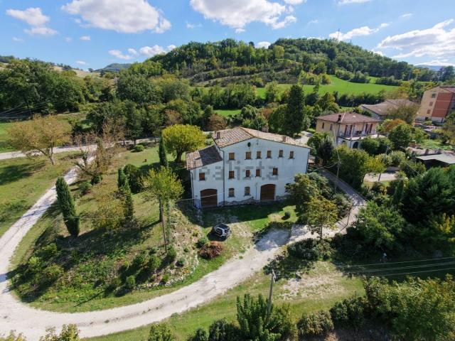 Casa in vendita a Pergola, Pesaro e Urbino
