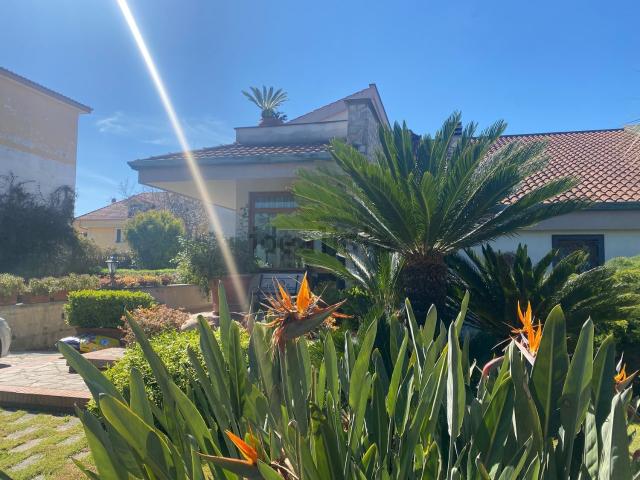 Casa in vendita a Giugliano In Campania, Campania