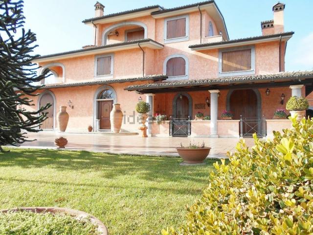 Casa in vendita a Zona Industriale Artigianale, Roma Capitale