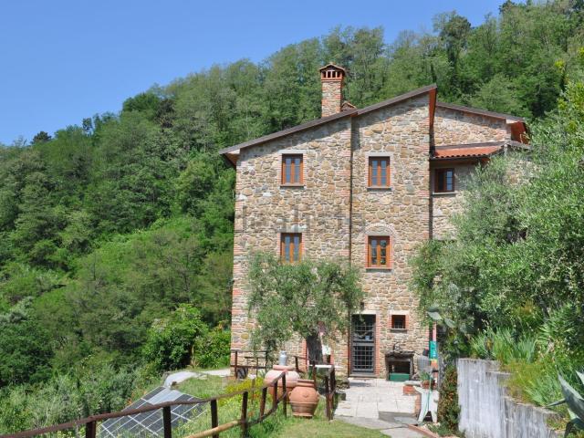 Casa in vendita a Serravalle Pistoiese, Rio II