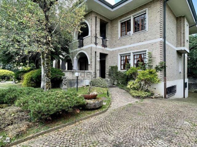 Casa in vendita a Meda, Monza e della Brianza