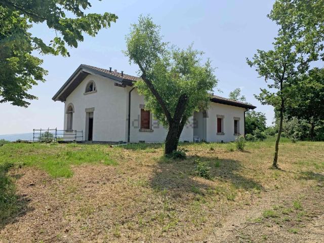 Casa in vendita a Colline Matildiche, Re
