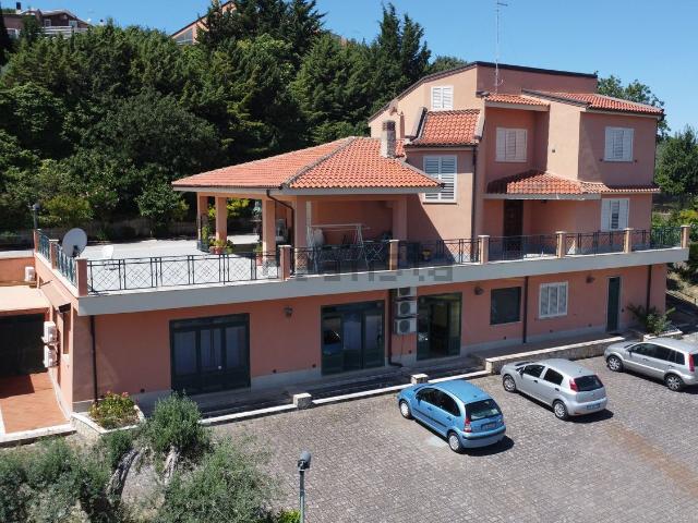 Casa in vendita a Caltanissetta, Sicilia