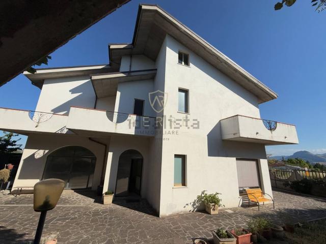 Casa in vendita a Civitaquana, Abruzzo