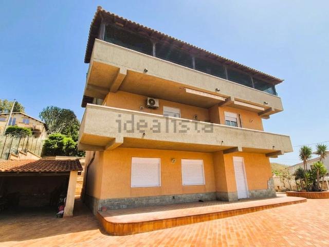 Casa in vendita a Agrigento, Sicilia