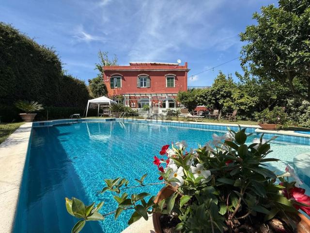 Casa in vendita a Coroglio, Campania
