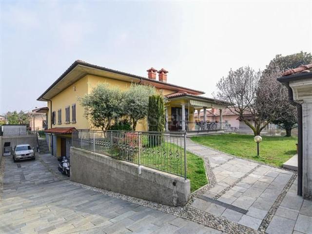 Casa in vendita a Cascina del Pè, Faloppio