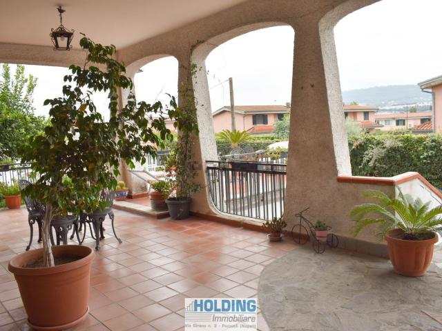 Casa in vendita a Giugliano In Campania, Campania