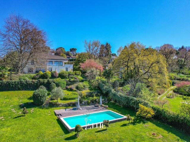 Casa in vendita a Buguggiate, Lombardia