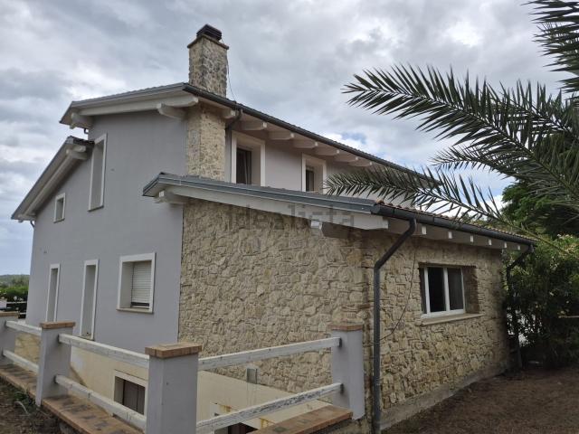 Casa in vendita a Dulcino, Calabria