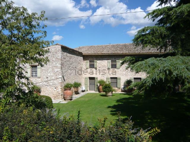 Casa in vendita a Spoleto, Umbria