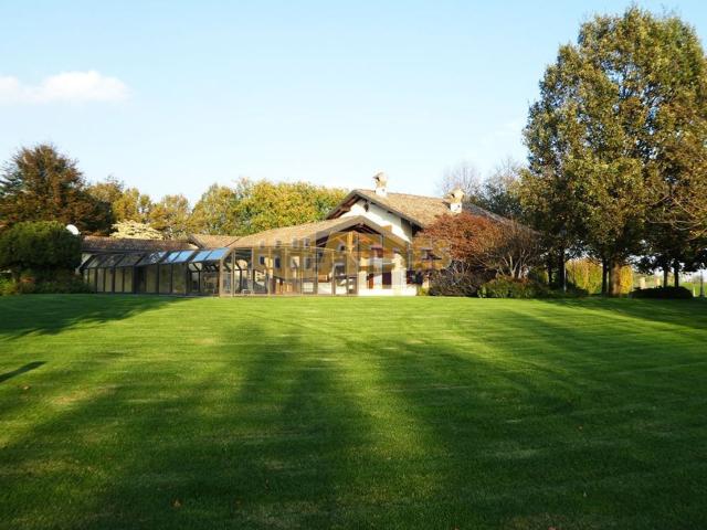 Casa in vendita a Inzago, Lombardia