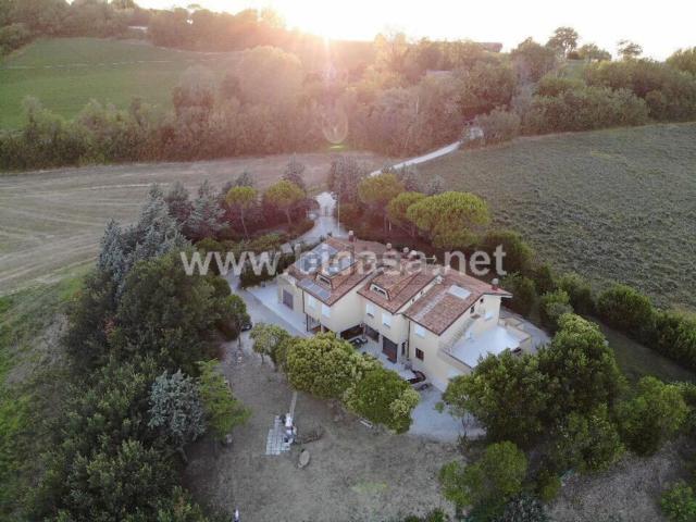 Casa in vendita a Marche, Pesaro E Urbino