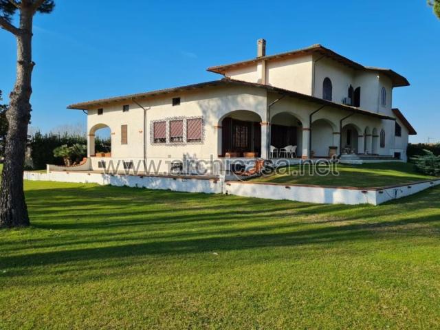 Casa in vendita a Tonfano, Toscana