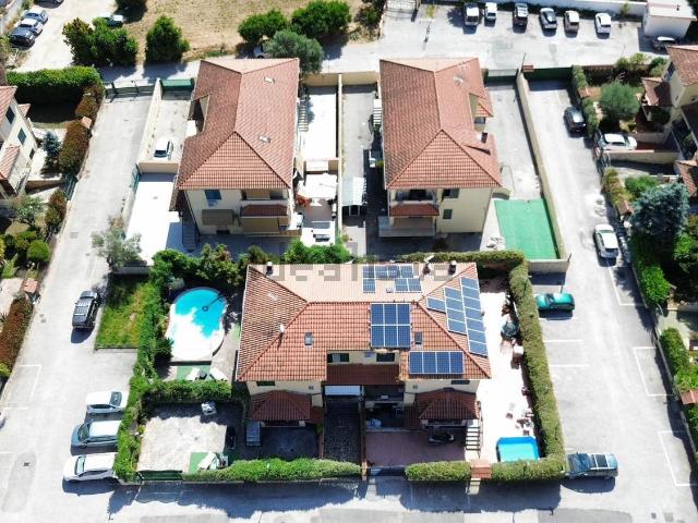 Casa in vendita a Canosa, Giugliano In Campania