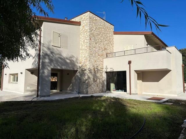 Casa in vendita a Cellatica, Lombardia