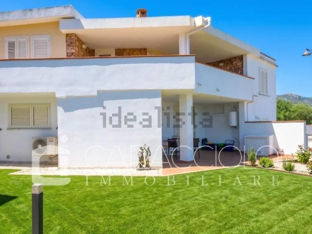 Casa in vendita a San Pantaleo, Sardigna/Sardegna