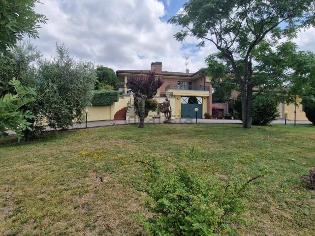 Casa in vendita a Unione di comuni Valmarecchia, Santarcangelo Di