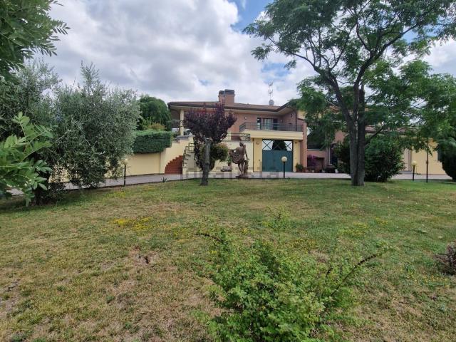 Casa in vendita a Unione di comuni Valmarecchia, Santarcangelo Di
