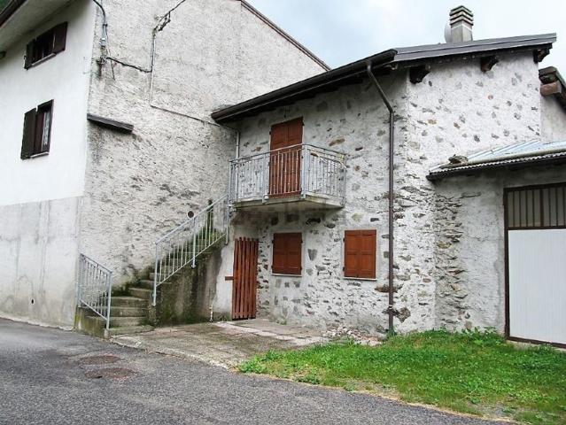 Casa in vendita a Teglio, Lombardia