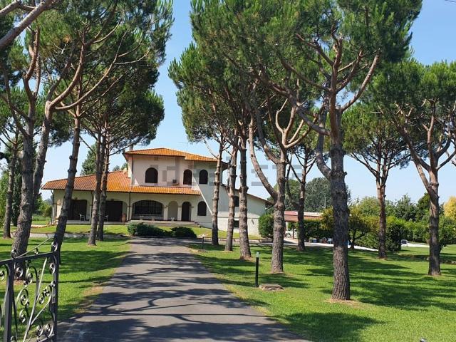 Casa in vendita a Tonfano, Toscana