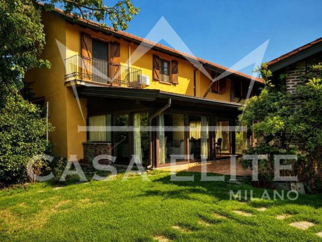 Casa in vendita a Cuggiono, Milano
