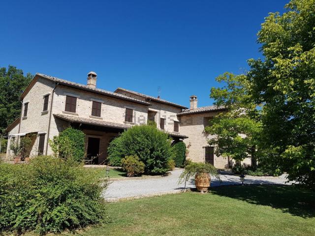 Casa in vendita a Ponte San Giovanni, Cenerente