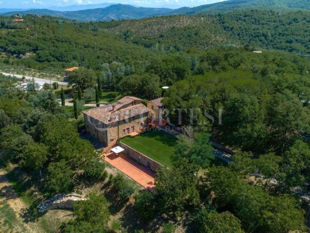 Casa in vendita a Bucine, Toscana