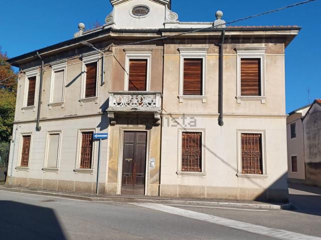 Casa in vendita a Inveruno, Lombardia