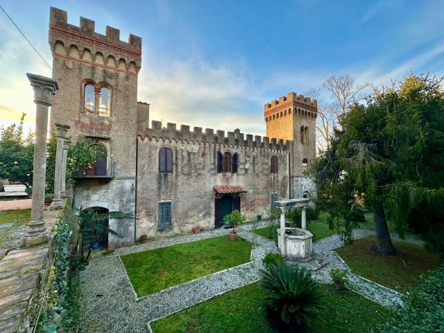 Casa in vendita a Asciano, San Giuliano Terme