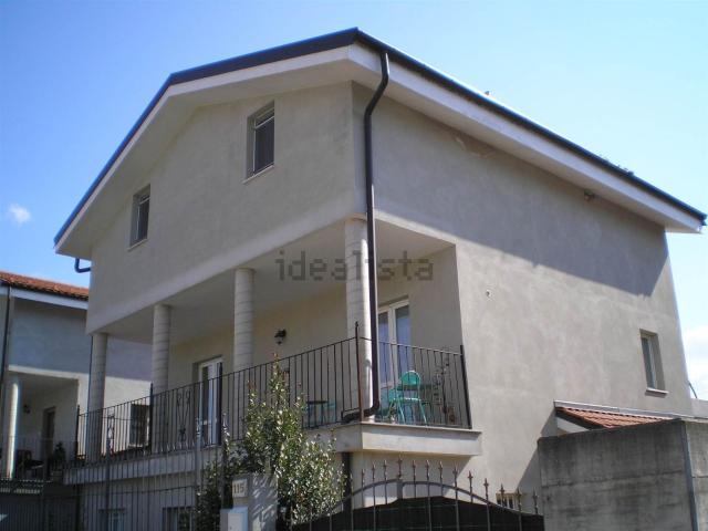 Casa in vendita a Poirino, Torino