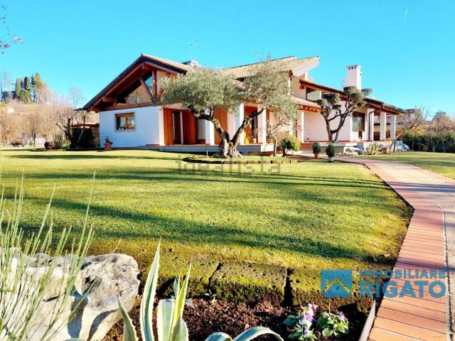 Casa in vendita a Pieve del Grappa, Castelcucco