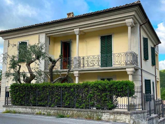 Casa in vendita a Castelli, Abruzzo