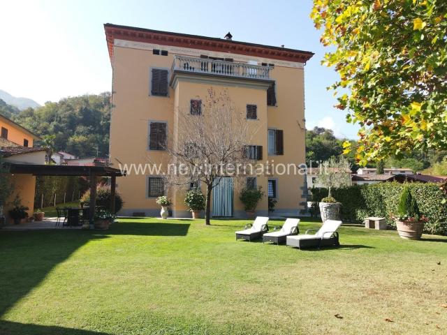 Casa in vendita a Unione Comuni Garfagnana, Calomini
