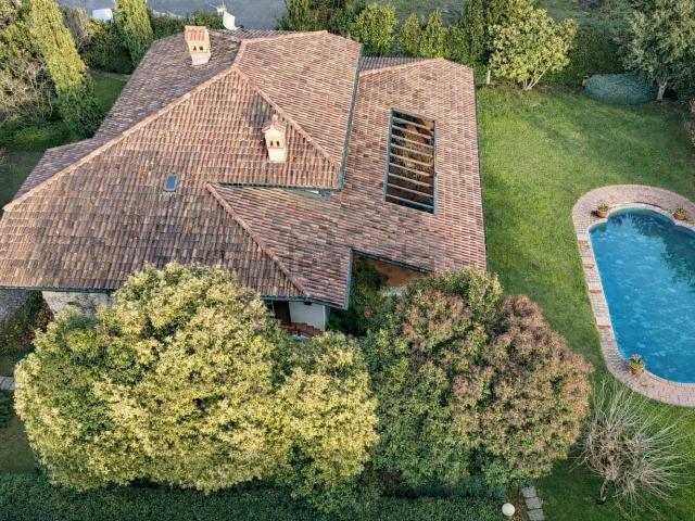 Casa in vendita a Carvico, Lombardia