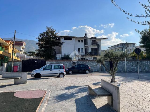 Casa in vendita a Pollena Trocchia, Campania