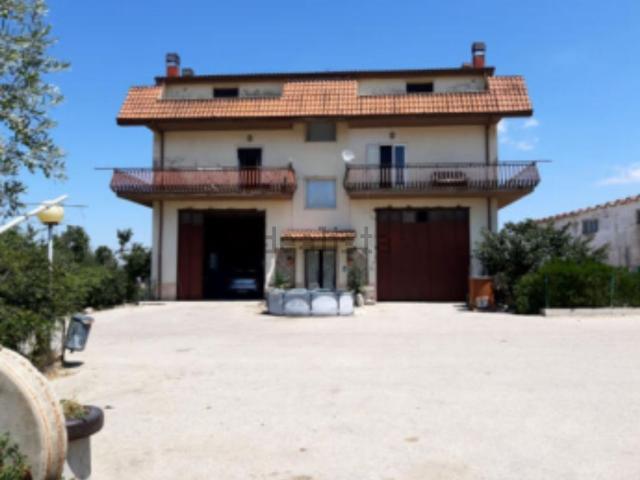 Casa in vendita a Acerenza, Potenza