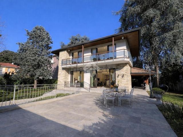 Casa in vendita a Municipio 8 di Milano, Milano
