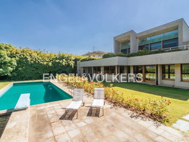 Casa in vendita a Lipomo, Como